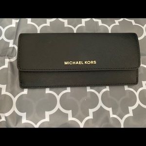 Michael Kors slim wallet